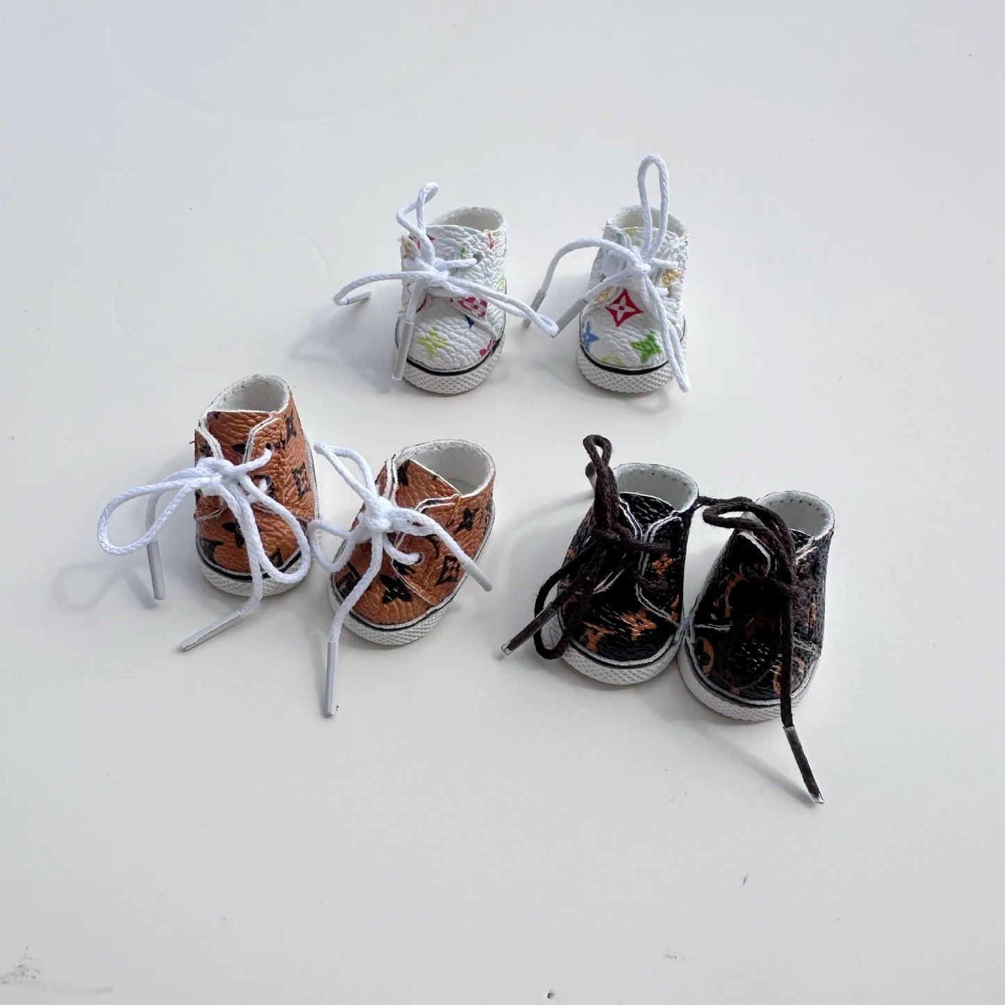 {SHOES} labubu 靴のみ ( 人形なし )